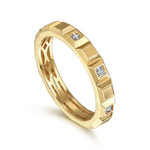 Diamond Pyramid Band in 14K Yellow Gold