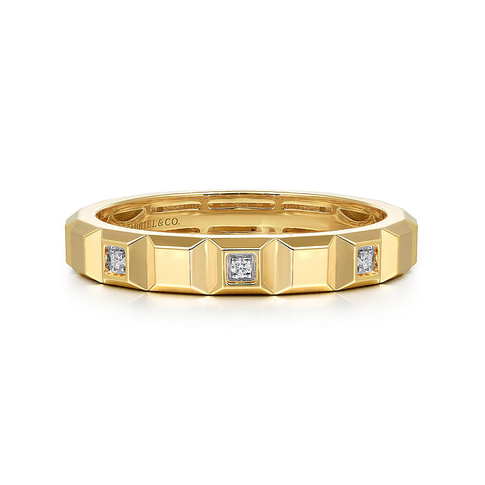 Diamond Pyramid Band in 14K Yellow Gold