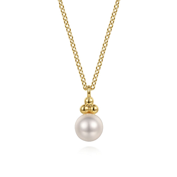 Pearl Pendant Necklace in 14K Yellow Gold