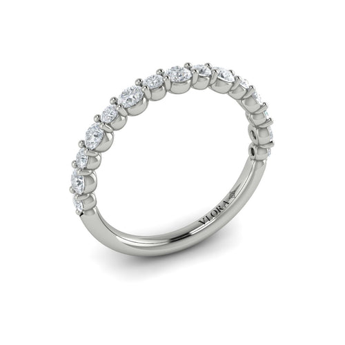 Diamond Graduated Band in 14K White Gold