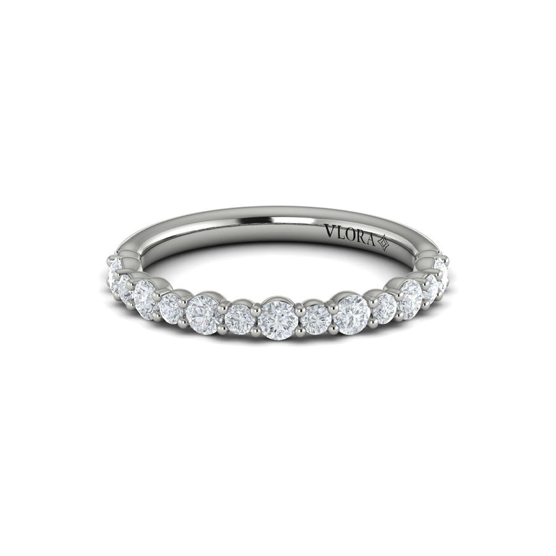 Diamond Graduated Band in 14K White Gold